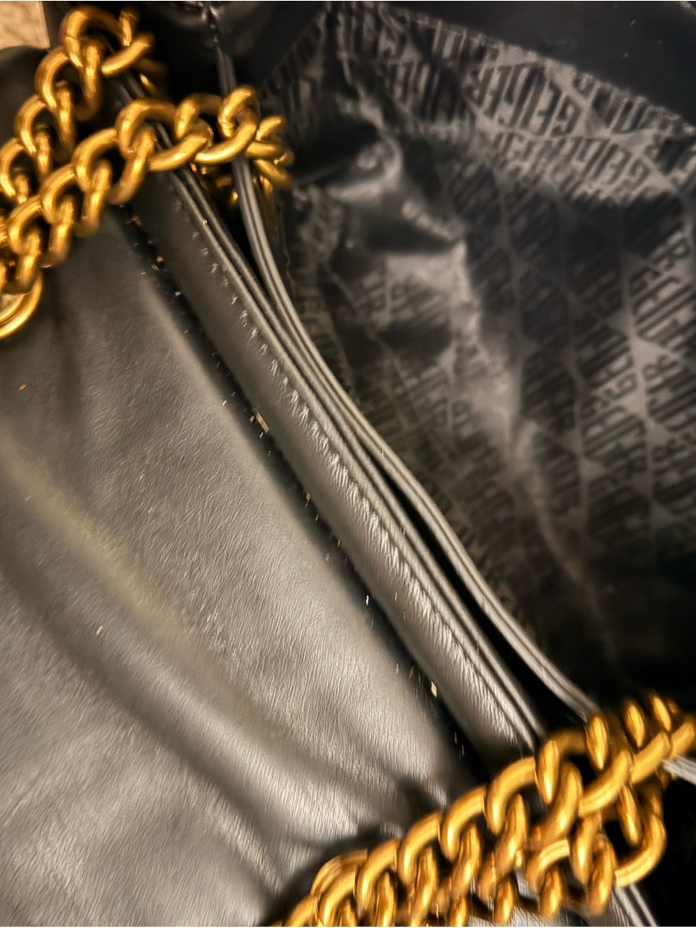 Kurt Geiger Black Quilted Shoulder Bag with Gold Chain Strap - Picture 3 of 3